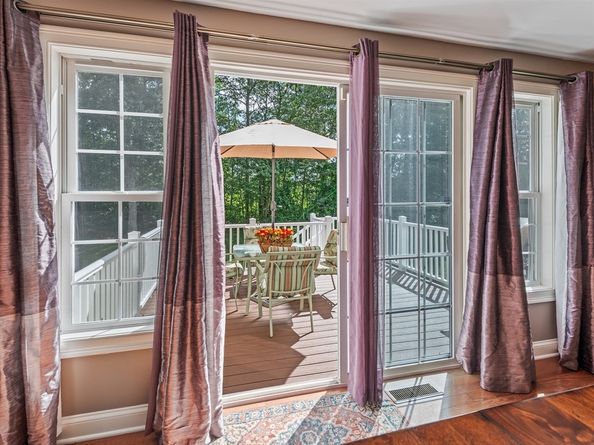 39 Meola Ave, Worcester MA 01606