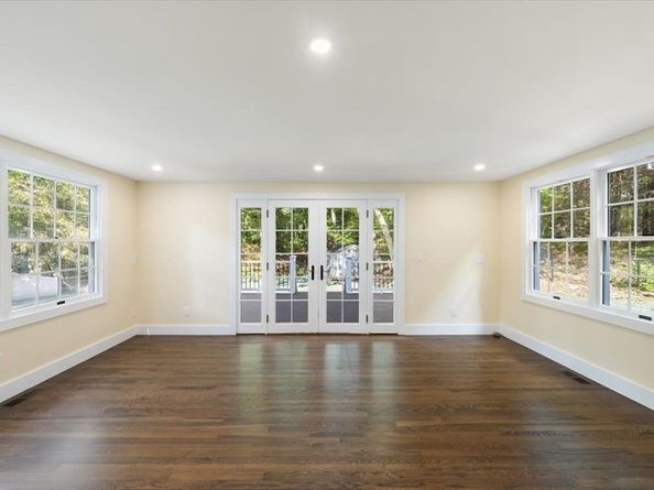 42 Dakin Road, Sudbury MA 01776