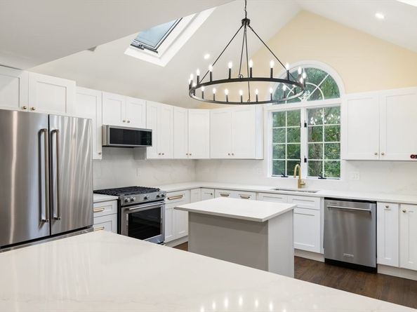 42 Dakin Road, Sudbury MA 01776