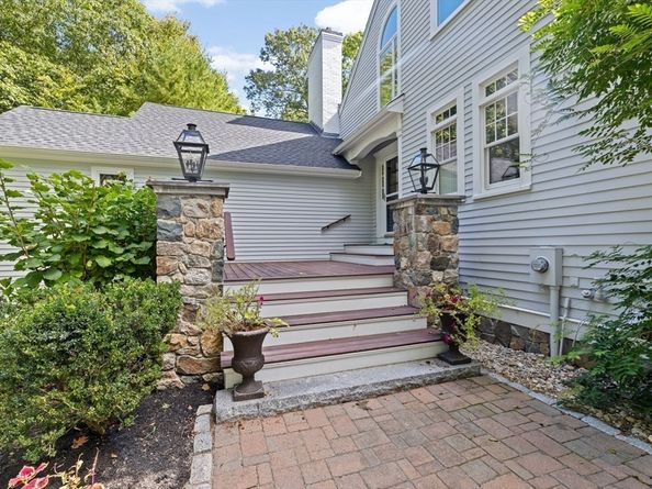 29 Heather Dr, Cohasset MA 02025