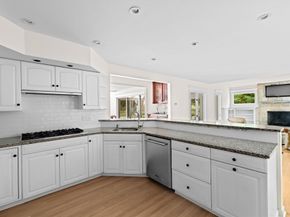 29 Heather Dr, Cohasset MA 02025
