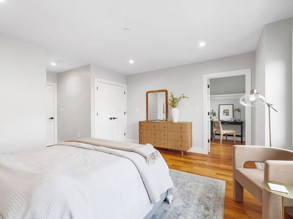 113-115 Falcon Street 1132, Boston MA 02128