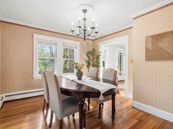 10 Medway St, Norfolk MA 02056