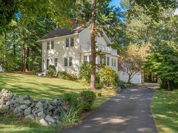 10 Medway St