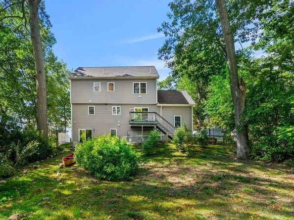 79 Bridle Road, Billerica MA 01821