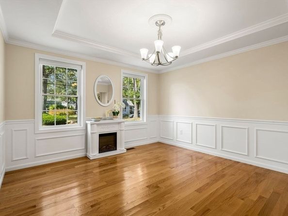 79 Bridle Road, Billerica MA 01821