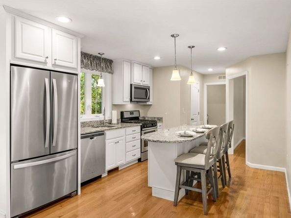 79 Bridle Road, Billerica MA 01821