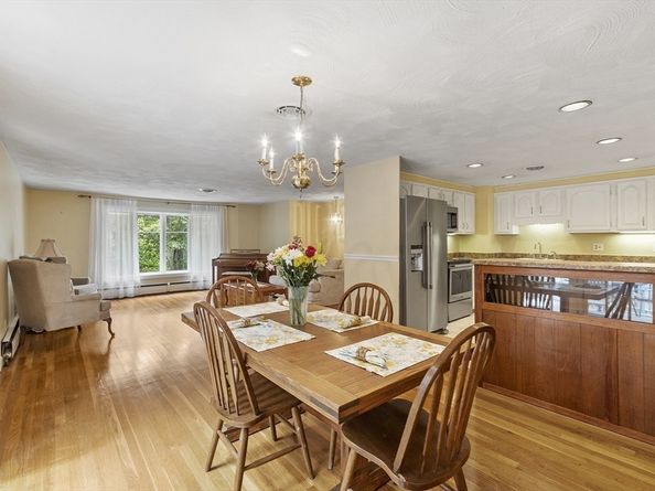 92 Goodale Street, Peabody MA 01960