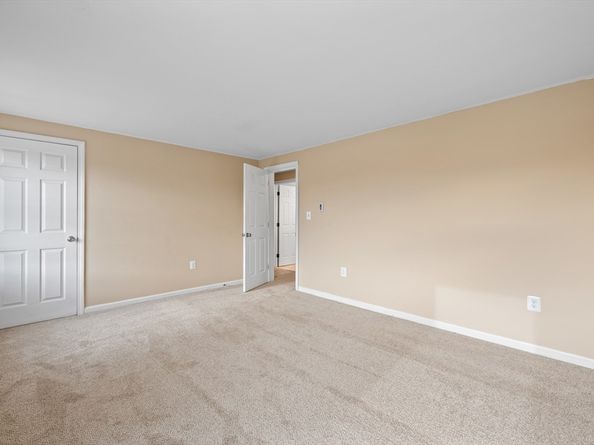 423 Grafton St 7, Worcester MA 01604