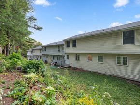423 Grafton St 7, Worcester MA 01604