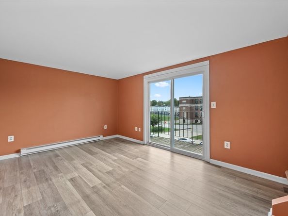 423 Grafton St 7, Worcester MA 01604