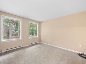 423 Grafton St 7, Worcester MA 01604