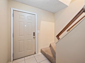 423 Grafton St 7, Worcester MA 01604