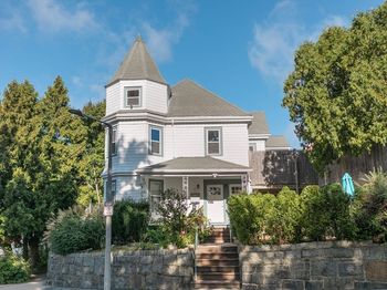 15 S Fairview St