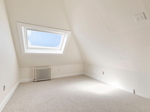 15 S Fairview St 3, Boston MA 02131