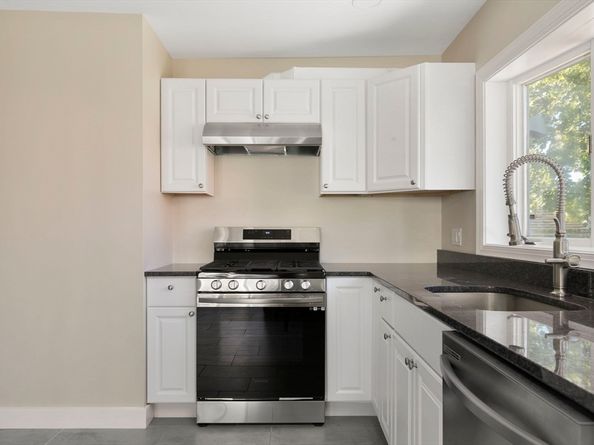 15 S Fairview St 3, Boston MA 02131