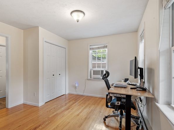 17 Clealand Cir, Rutland MA 01543