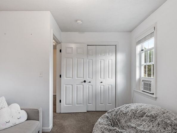 17 Clealand Cir, Rutland MA 01543