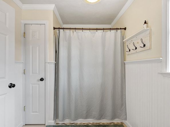 17 Clealand Cir, Rutland MA 01543