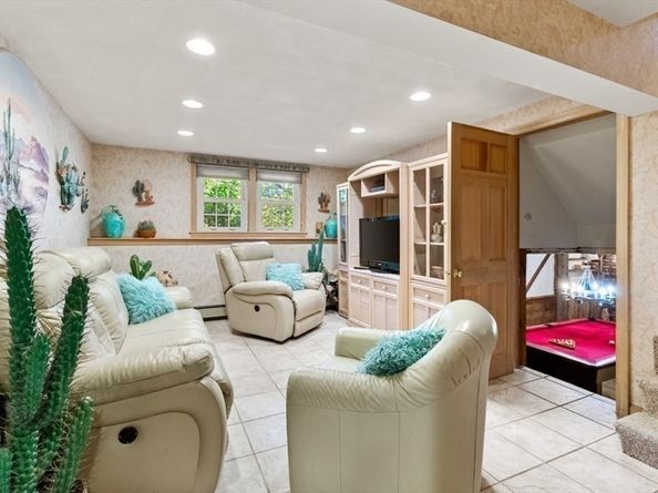 22 Marrett Rd, Burlington MA 01803