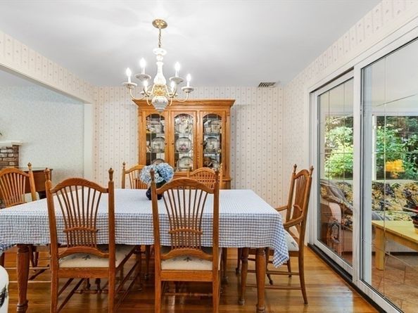 22 Marrett Rd, Burlington MA 01803