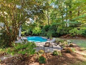 22 Marrett Rd, Burlington MA 01803