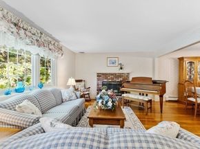 22 Marrett Rd, Burlington MA 01803