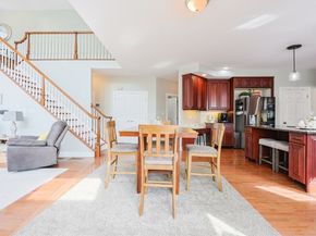 1 Valley View Dr, Grafton MA 01536
