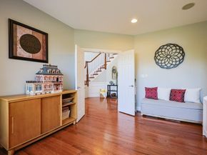 1 Valley View Dr, Grafton MA 01536