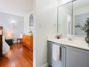 1 Valley View Dr, Grafton MA 01536
