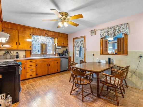 232-234 Nahatan St, Norwood MA 02062