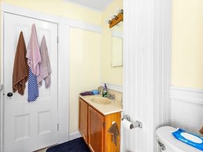 232-234 Nahatan St, Norwood MA 02062