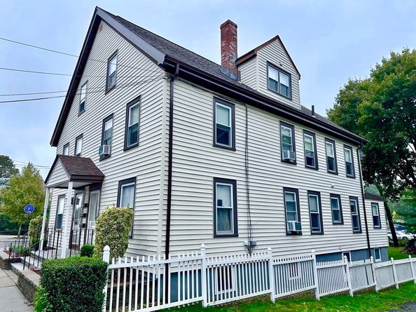 232-234 Nahatan St, Norwood MA 02062