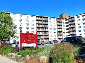 151 Coolidge Avenue 404, Watertown MA 02472