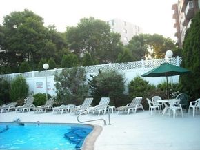 151 Coolidge Avenue 404, Watertown MA 02472