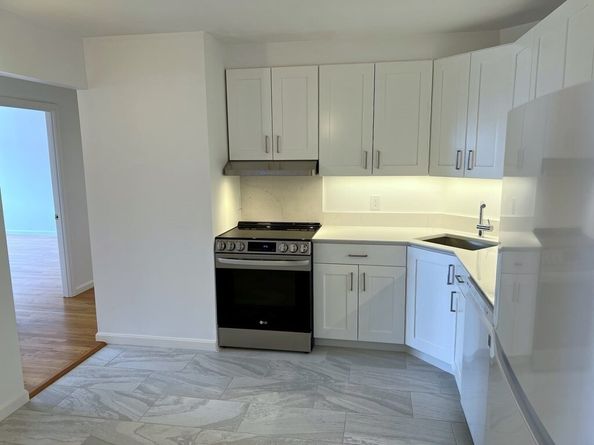 151 Coolidge Avenue 404, Watertown MA 02472