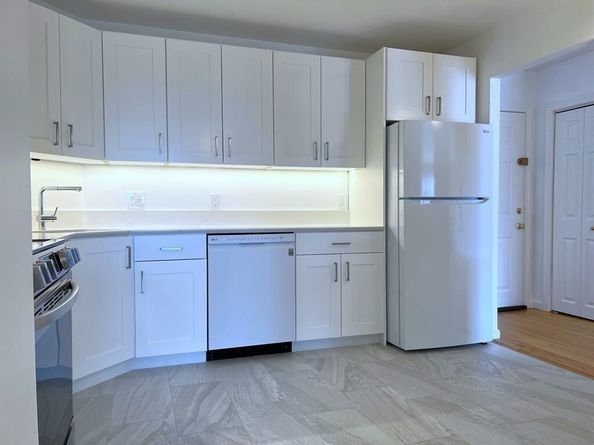 151 Coolidge Avenue 404, Watertown MA 02472