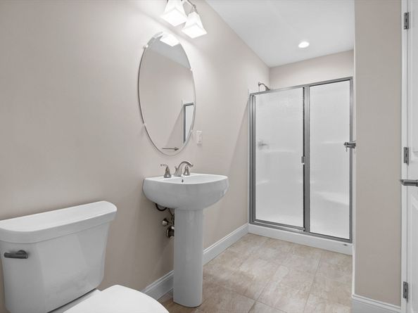 500 Lexington St 6, Woburn MA 01801