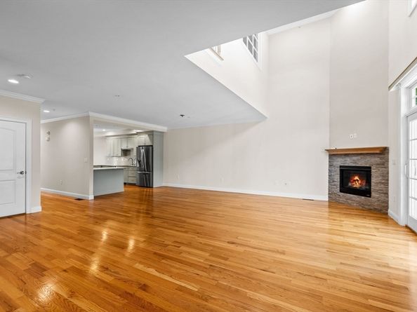500 Lexington St 6, Woburn MA 01801