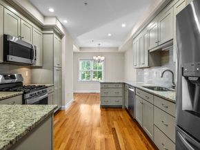 500 Lexington St 6, Woburn MA 01801