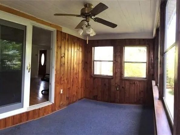 15 Clyde St, Fitchburg MA 01420