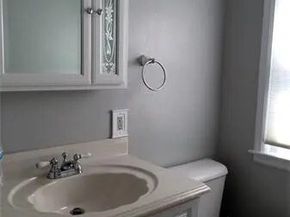 15 Clyde St, Fitchburg MA 01420