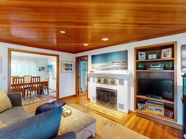 15 Knollwood Rd, Quincy MA 02171
