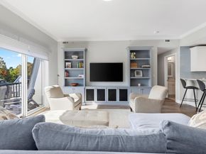 131 Eliot St 408, Milton MA 02186