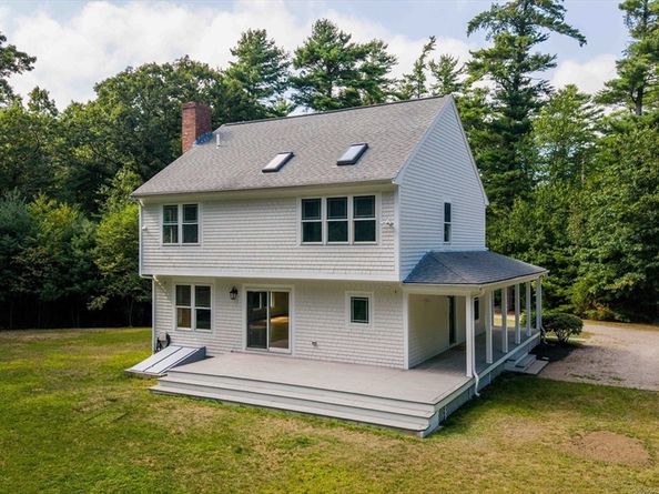 36 Mill Street, Lakeville MA 02347