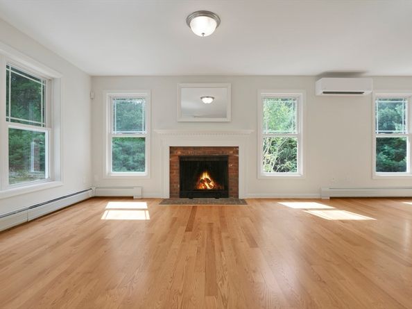 36 Mill Street, Lakeville MA 02347