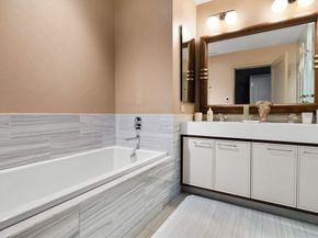 1 Dalton Street 3003, Boston MA 02115