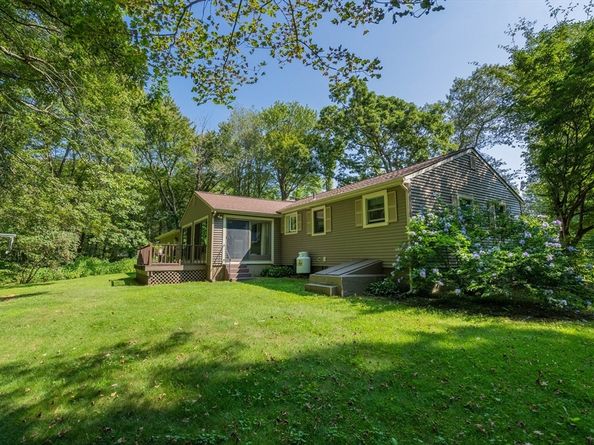 47 Paxton Road, Spencer MA 01562