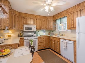 47 Paxton Road, Spencer MA 01562