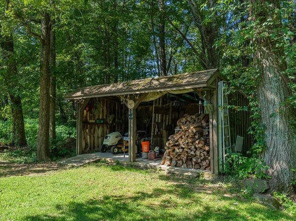 47 Paxton Road, Spencer MA 01562